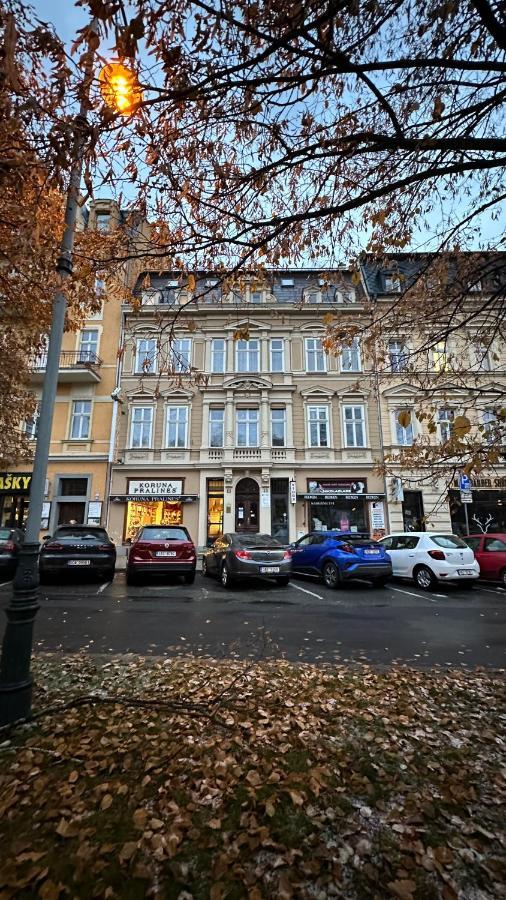 Apartment Bohemia Karlovy Vary Exterior photo