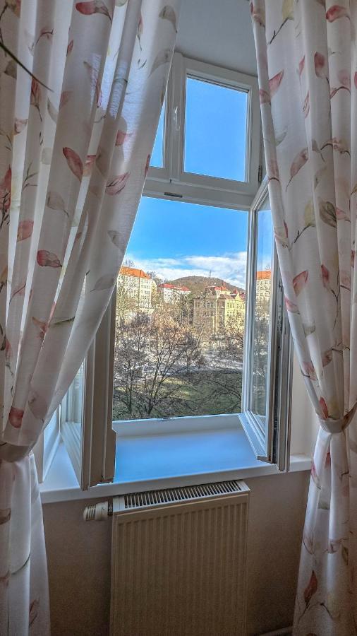 Apartment Bohemia Karlovy Vary Exterior photo